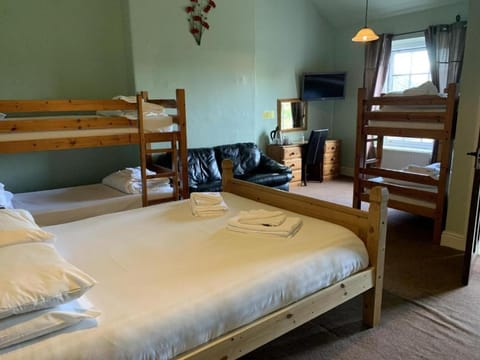 The Cromwell Arms Inn Vacation rental in Bovey Tracey