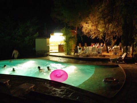 Location Villa et Studios Roquebrune-sur-Argens Vacation rental in Roquebrune-sur-Argens