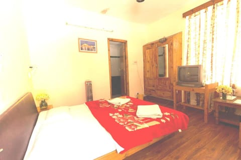 Tourist Hotel 5 minutes walking distance from the mall Hôtel in Manali