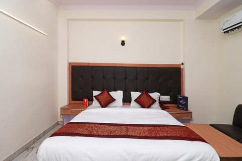 OYO Hotel Silver Shine Near Gurudwara Shri Bangla Sahib Vacation rental in New Delhi