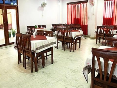 Hotel Chanakaya Vacation rental in Agra