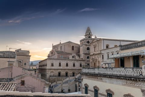 Hotel Porta Reale Vacation rental in Noto