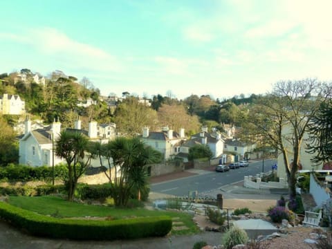 Bedford House Holiday Apartments Vacation rental in Torquay