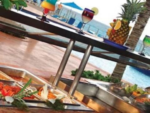 Sunset Royal Beach Resort - All Inclusive Resort in Cancun
