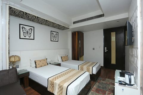 Hotel Uppal International - New Delhi Railway Station - Paharganj Hotel in New Delhi
