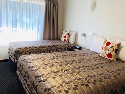 Admiral Court Motel & Apartments Vacation rental in Invercargill