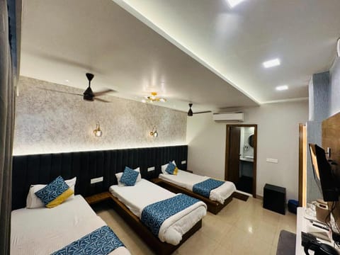 HOTEL DEVA INN Vacation rental in Varanasi