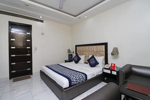 Hotel Ramhan Vacation rental in New Delhi