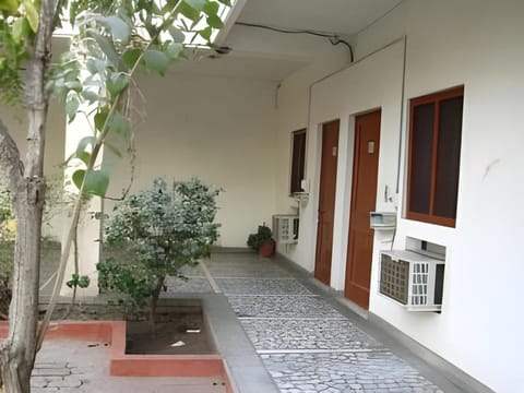 Hotel Shyam Palace Vacation rental in Agra