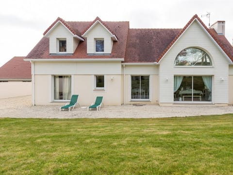 Villa Tracy Guest house                                                                          Vacation rental in Normandy