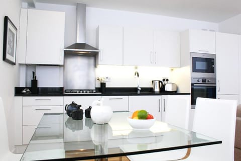 Shoreditch Apartments Condo in London Borough of Islington