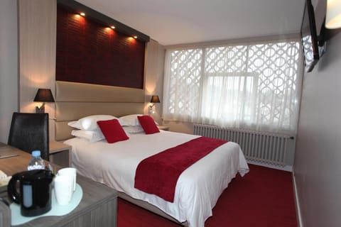 Hotel Les Trois Roses, Meylan Grenoble The Originals Boutique Vacation rental in Meylan