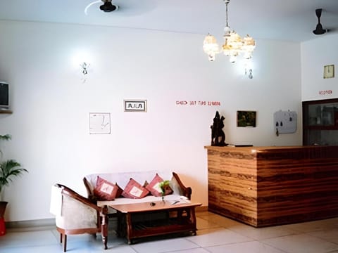 Hotel New Bakshi House Vacation rental in Agra