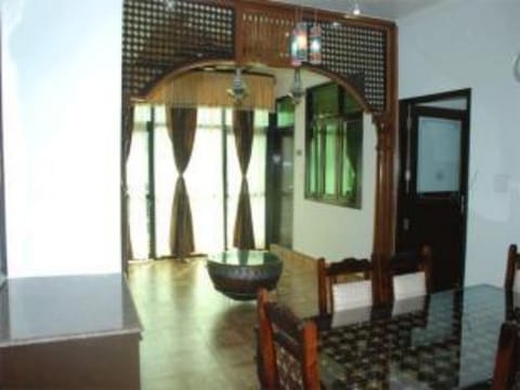 OYO 18598 Hotel Satya Palace Hotel in Delhi