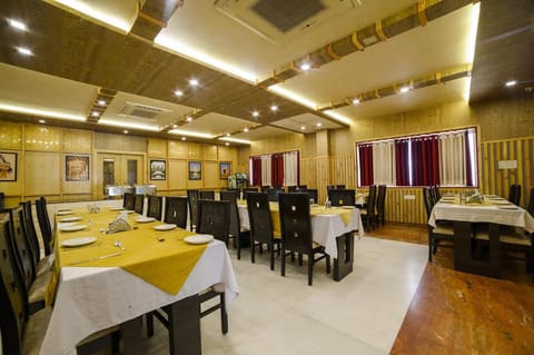 Hotel Karan Vilas Vacation rental in Agra