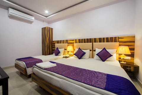 Hotel Shri Vinayak at New Delhi Railway Station-By RCG Hotels Vacation rental in New Delhi