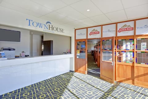 Burnie Central Townhouse Hotel Vacation rental in Burnie