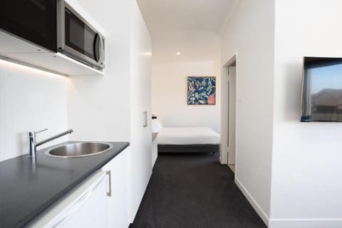 Bay 10 - Suites and Apartments Vacation rental in Port Lincoln