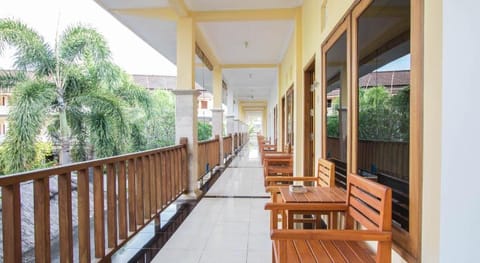 Central Inn Senggigi Vacation rental in Batu Layar