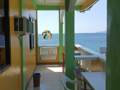 White Beach Hotel Bar & Restaurant Vacation rental in Puerto Galera