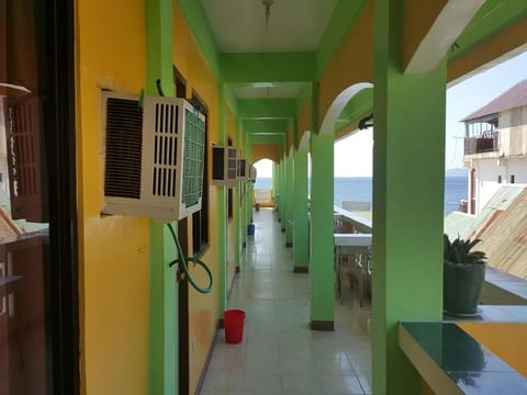 White Beach Hotel Bar & Restaurant Vacation rental in Puerto Galera