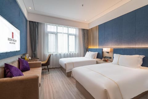 Rezen Select  Shanghai International Resort Hotel in Shanghai