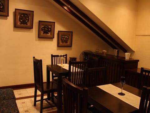 Twin Pines Suites Vacation rental in Tagaytay