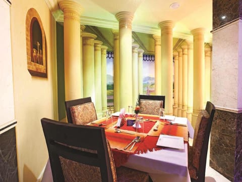 Emarald Suites Hotel in Kochi