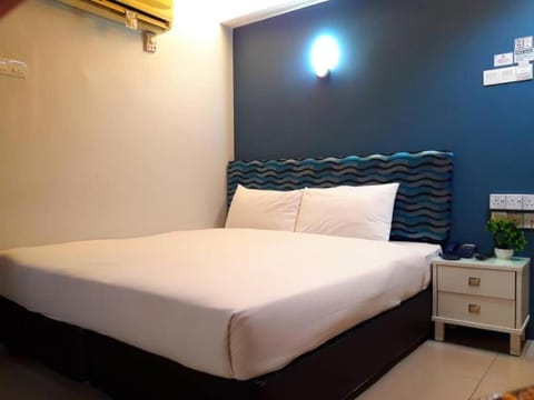 Swing & Pillows - PJ KD Hotel in Petaling Jaya
