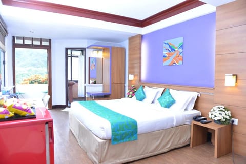 Westwood Riverside Hotel in Munnar