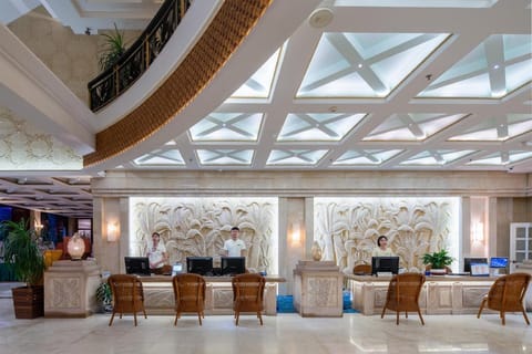 Palm Beach Resort And Spa Hotel in Sanya