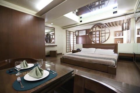 Victoria Court Suites Motorist Lodge Lodge in Pasig