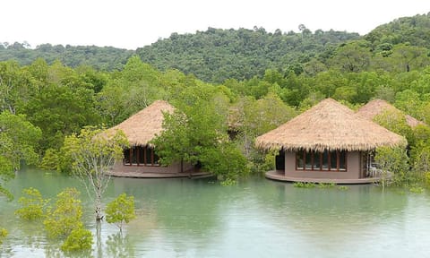 The Blue Sky Resort @ Koh Payam Resort in Ko Phayam