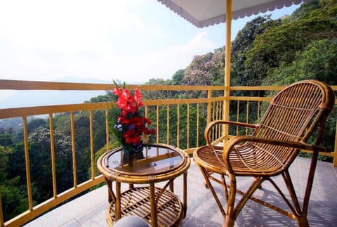 Deshadan Mountain Resort - The highest resort in Munnar Vacation rental in Munnar