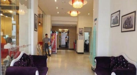 Jinjiang Inn Qingdao Wuxi Square Nanjing Road Metro Station Vacation rental in Qingdao