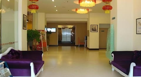 Jinjiang Inn Qingdao Wuxi Square Nanjing Road Metro Station Vacation rental in Qingdao