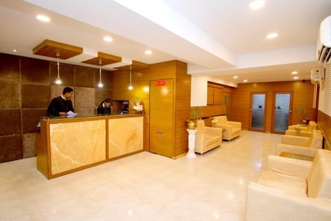Hotel Crestwood Hotel in Kolkata