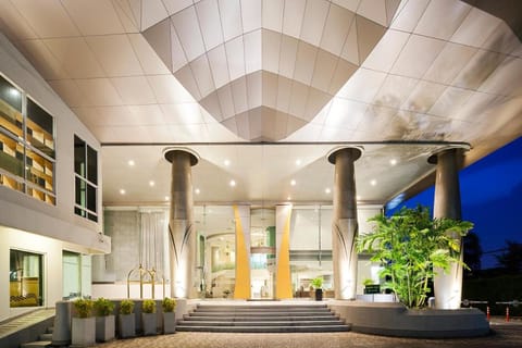 Viva Garden Serviced Residence Apartment hotel in Bangkok