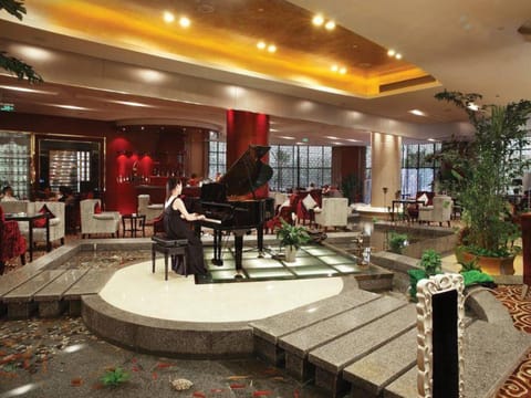 Yuloon Hotel Hongqiao Airport Hotel in Shanghai