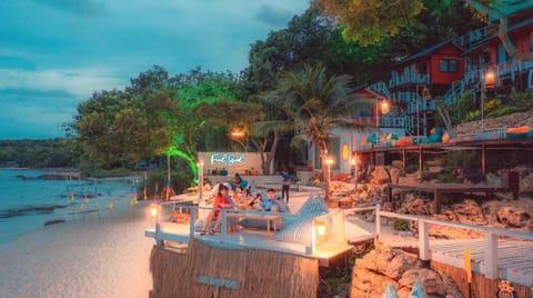 Sangthian Beach Resort Resort in Phe