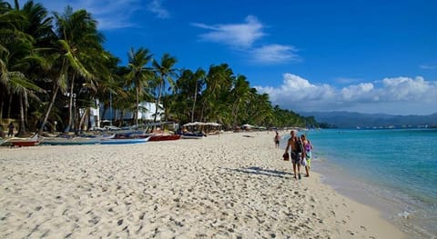 Dive Gurus Boracay Beach Resort Vacation rental in Boracay