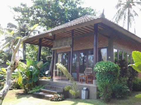 Krisna Villas Guest's House Bed and Breakfast in West Selemadeg