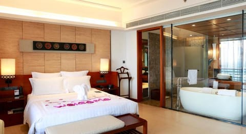 Pullman Oceanview Sanya Bay Resort & Spa Vacation rental in Sanya