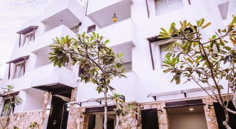 St.Lachlan Hotel & Suites Vacation rental in Negombo