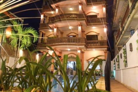 Tropical Breeze Guesthouse Vacation rental in Krong Siem Reap