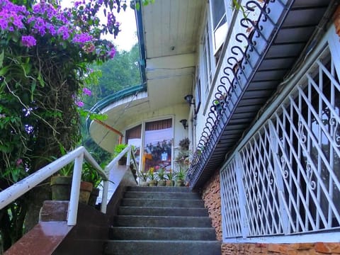 Mountain Lodge Hotel and Restaurant Vacation rental in Baguio