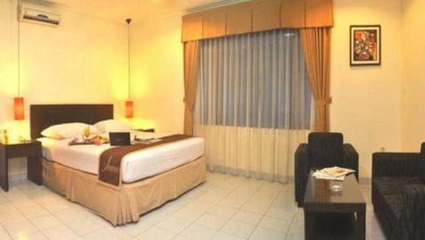 Ahadiat Hotel & Bungalow Resort in Parongpong
