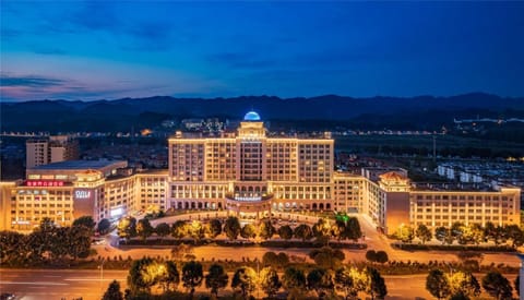 Sunshine Hotel & Resort Zhangjiajie Resort in Hubei