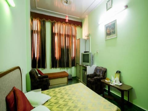 Hotel Woodland Deluxe Hotel in New Delhi