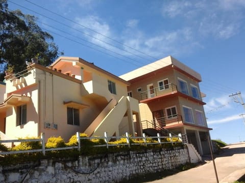 Hotel Heaven Holiday Vacation rental in Ooty